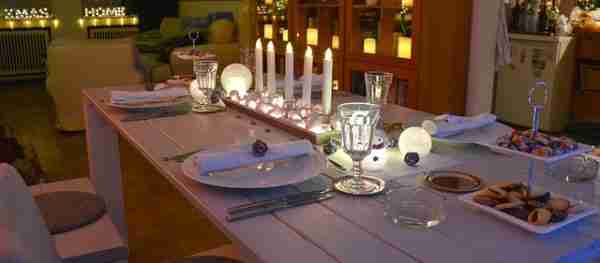 table-decoration- candles