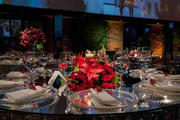 silver plates flatware weddings